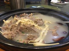 -钟掌勺忘不了地道湘菜(新天地假日广场店)