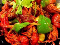 -虾弄弄海派小龙虾·牛羊蝎子火锅