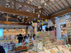 -猫的天空之城概念书店(苏州平江店)
