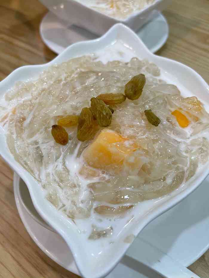 自助扫码下单  「桃胶雪燕椰子冻」 味道一般般  「海石花椰汁水果捞