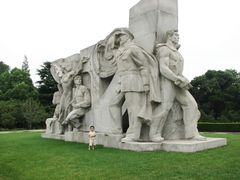 -上海市龙华烈士陵园