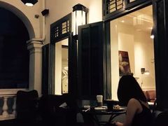 星巴克(沙面店)-星巴克臻选(广州沙面店)