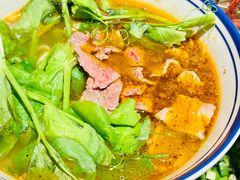 -窄巷口生烫牛肉米线(客村店)