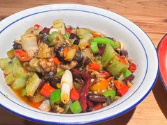 -泥糊破店小酒馆·团建聚餐(南京西路店)