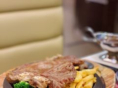 -香港新发烧腊茶餐厅(万象店)