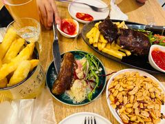 -牛啤堂精酿啤酒餐吧(五棵松华熙店)