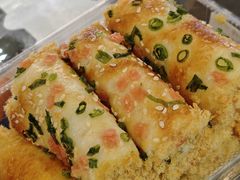 葱葱肉松卷-鲍师傅糕点(江苏路店)