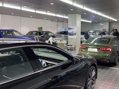 -上海冠松华奥奥迪4S店(张江店)