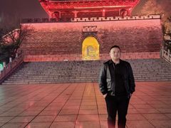 -巴陵广场