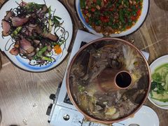 -乡土特色.冷锅鱼.牦牛肉汤锅