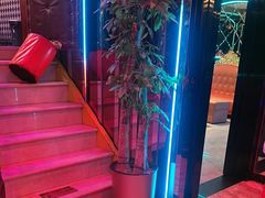 -路边边.炒菜烧烤.音乐餐厅(良乡长虹店)