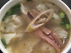 -继红顺河抄手名小吃