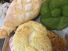 -奈雪的茶(湖滨银泰in77C区PRO店)