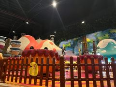 -蓝精灵乐园·世茂精灵之城主题乐园