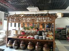 -黄桷树曹家私房菜(江与城店)
