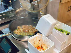 -洪霞餐馆·川菜·鲜货现炒(两江春城店)