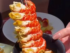 -肥肥虾庄·金牌油焖大虾(汉街SKP店)