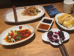 牛肉炒河粉-麽麽家•爆炒牛肉饭(景瑞时光里店)