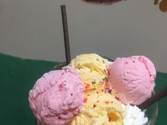 -藏猫猫咖啡主题馆(中央大道店)