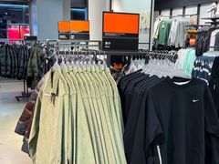 -百年港湾奥特莱斯(香炉礁店)