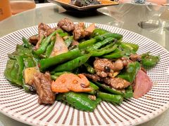 尖椒炒牛肉-沙龙酒家