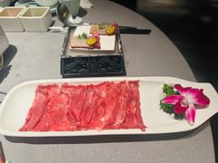 -左庭右院鲜牛肉火锅黑金店(陆家嘴中心店)