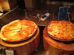 -广州万富希尔顿酒店·感趣自助餐厅·金秋蟹宴生蚝海鲜刺身