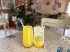 -Rabbit Cafe私房西餐甜点咖啡(栖霞路店)