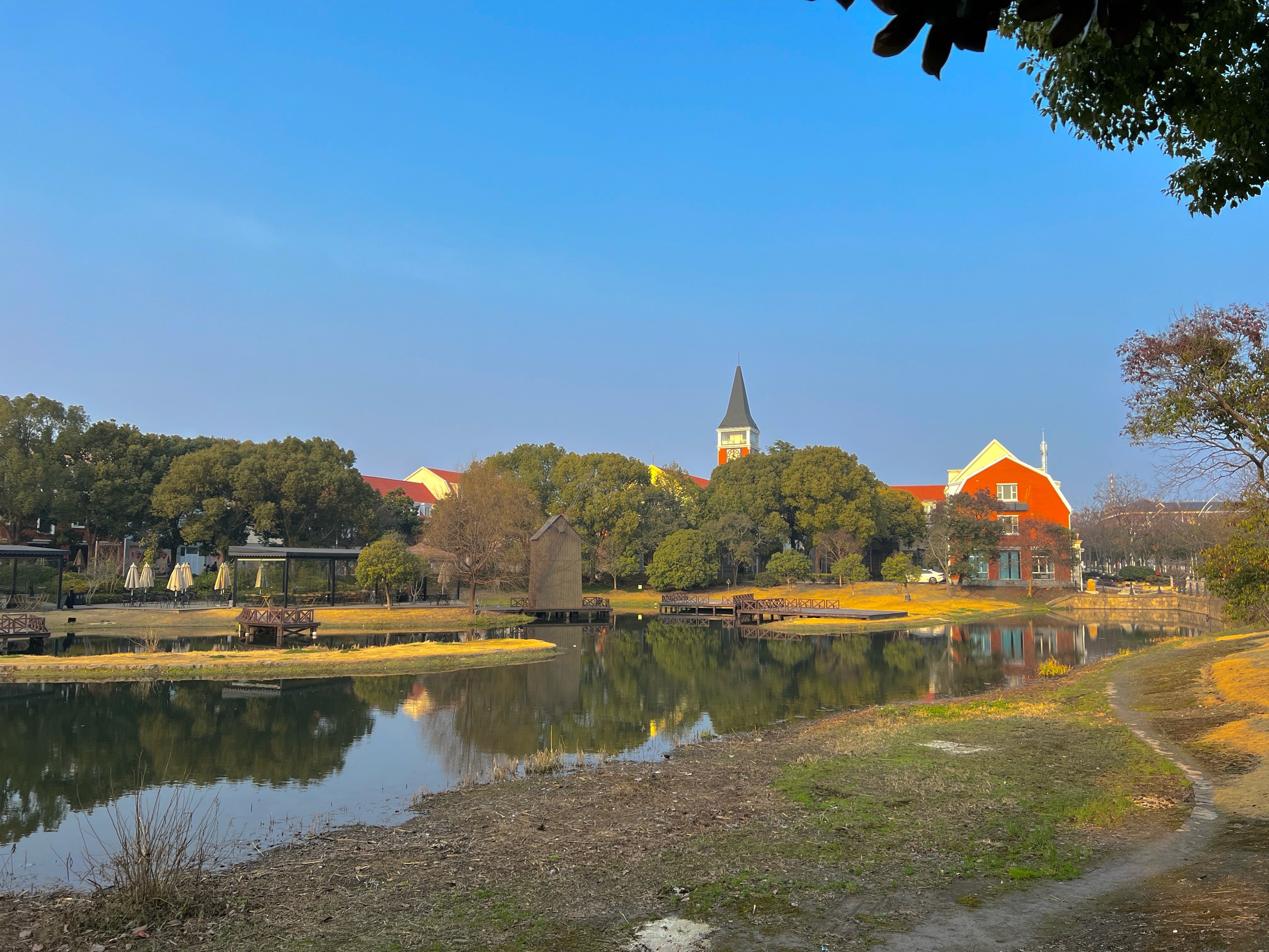 美兰湖旅游景点图片