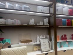 -茜茜美妍堂·华熙生物·甜朵体验中心