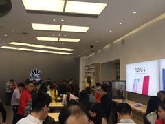 -华为授权体验店(华强北电子广场)