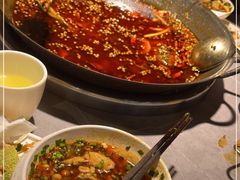 -吃城都·鱼蛙火锅(西玉龙街店)