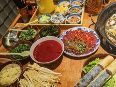 -周小明火锅(黑金冠社区店)