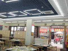 -牛知府云南菌汤鲜牛肉火锅(肖家湾店)