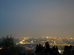 -鬼笑石后山停车场
