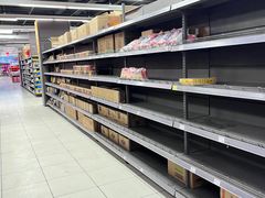 -家乐福(四元桥购物中心店)