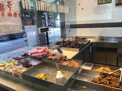 -狗撵鸭(泰山公寓店)