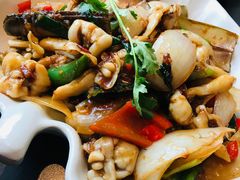 -大头虾越式风味餐厅(光明广场店)