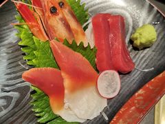 -铭牛烧肉·和牛海鲜自助(高新月牙湖店)