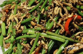 Stir-fried Leek Flowers with Mud Crabs