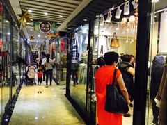 -荔秀服饰文化街区