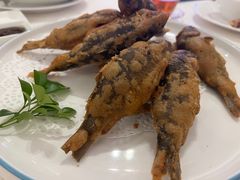 酥炸禾花鱼-荣粤酒家·融合粤菜