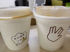 燕麦咖啡-BE YOLO必有乐&小红帽三明治