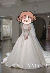 -艾米丽婚纱礼服