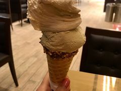 榛子冰激凌-VENCHI 闻绮(北京国贸商城店)