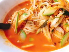 辣海鲜面-桃园中华料理炸酱面(燕儿岛路店)