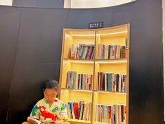 -涨巢·潮玩水疗局