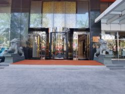 -北京七彩云南翡翠珠宝旗舰店(月坛店)