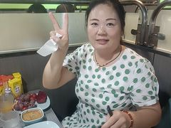 -金滏山·烤肉海鲜火锅自助(襄阳万达店)