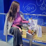 被克莱因蓝色调包围的咖啡馆💙